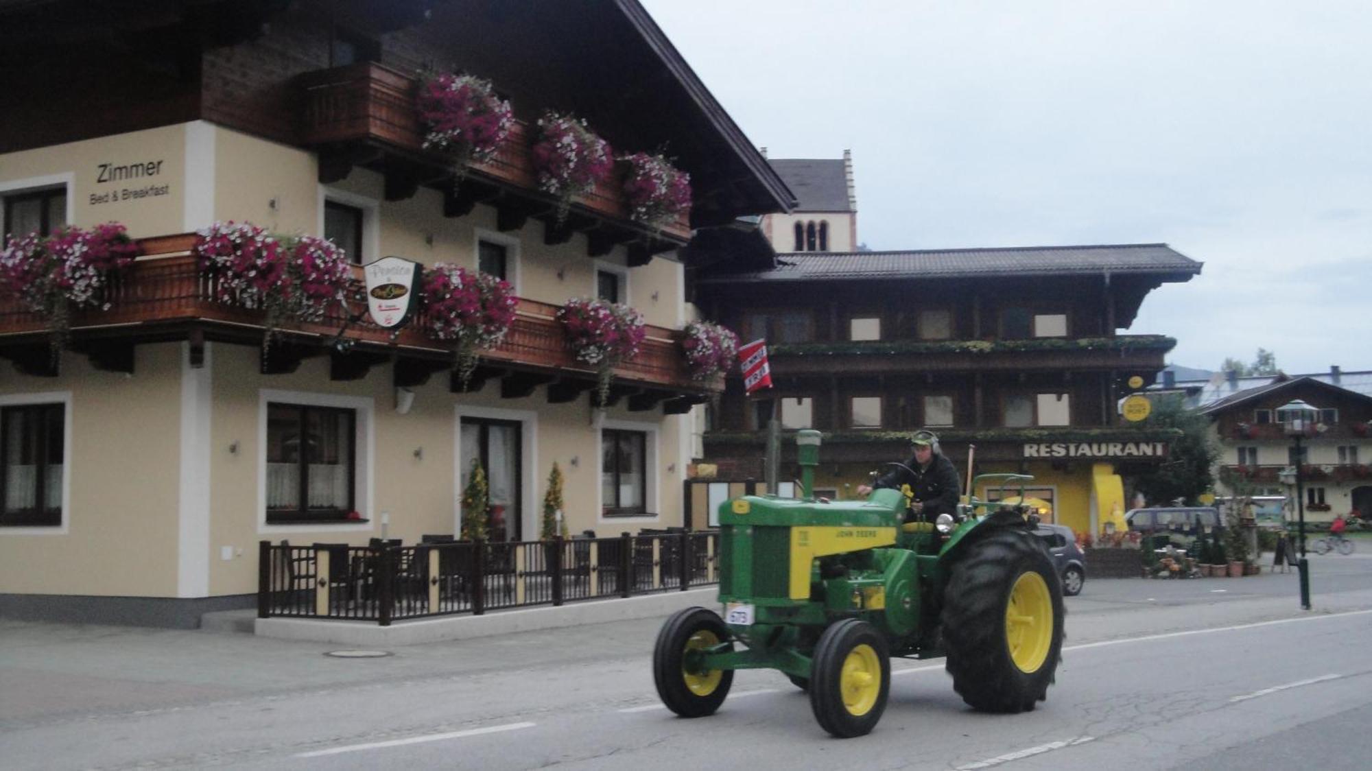Pension Dorfplatzl Fusch an der Grossglocknerstrasse Zewnętrze zdjęcie